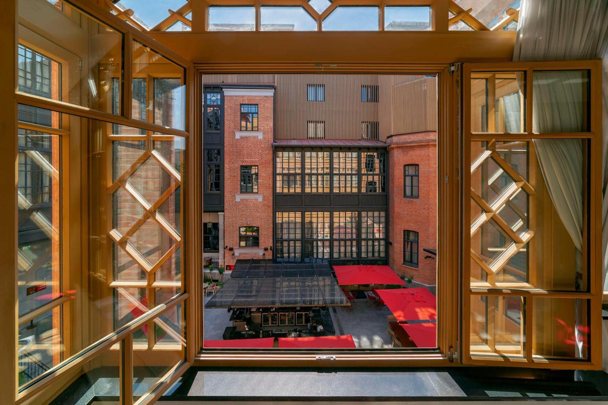 Отель Radisson Red Тбилиси Экстерьер фото