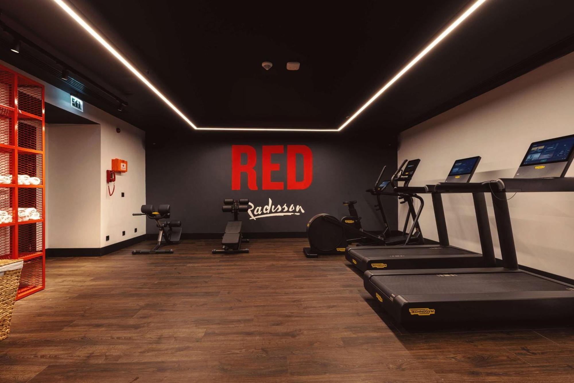 Отель Radisson Red Тбилиси Экстерьер фото